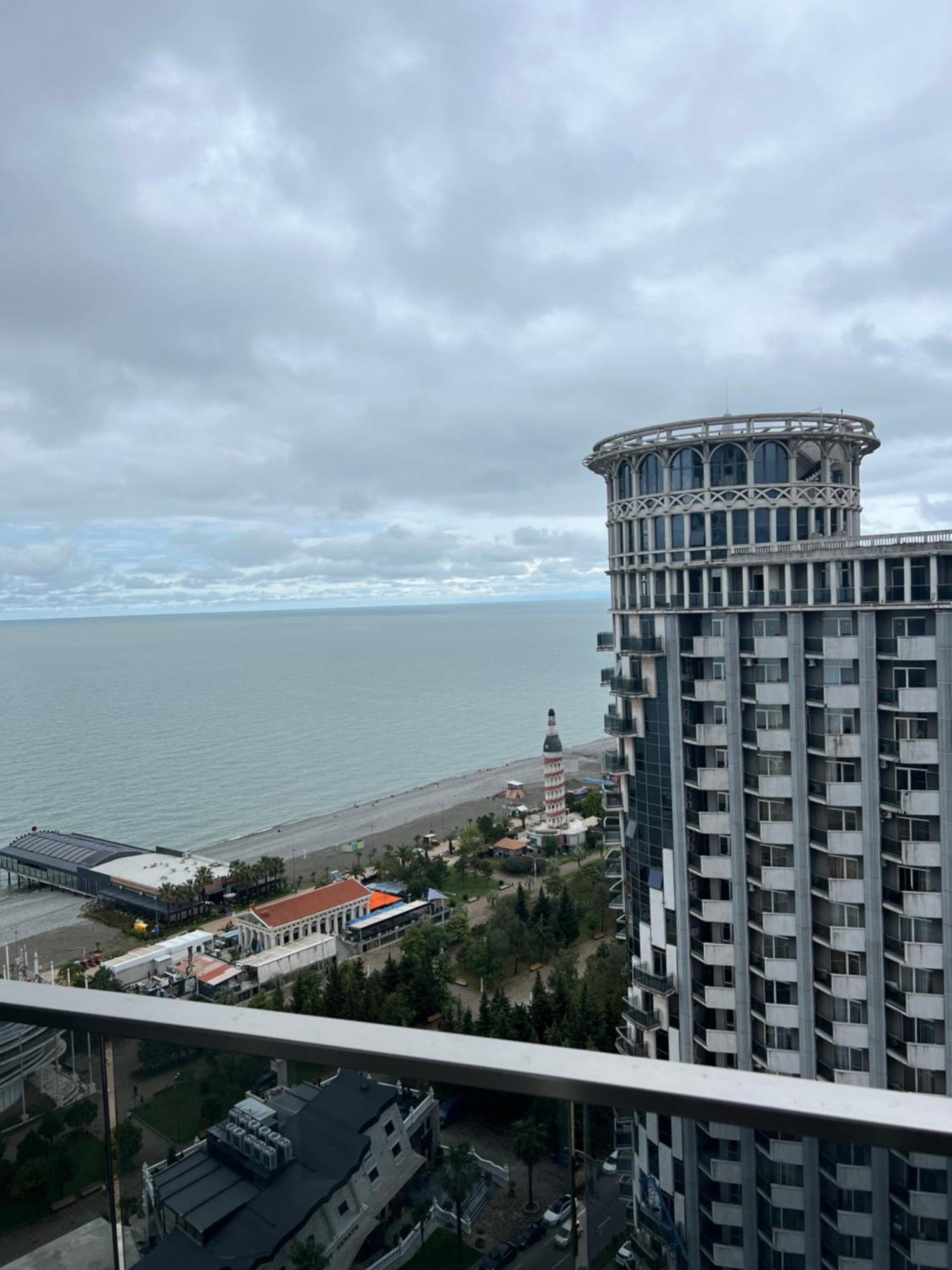 Orbi Sea Towers Batumi Apartment Екстериор снимка