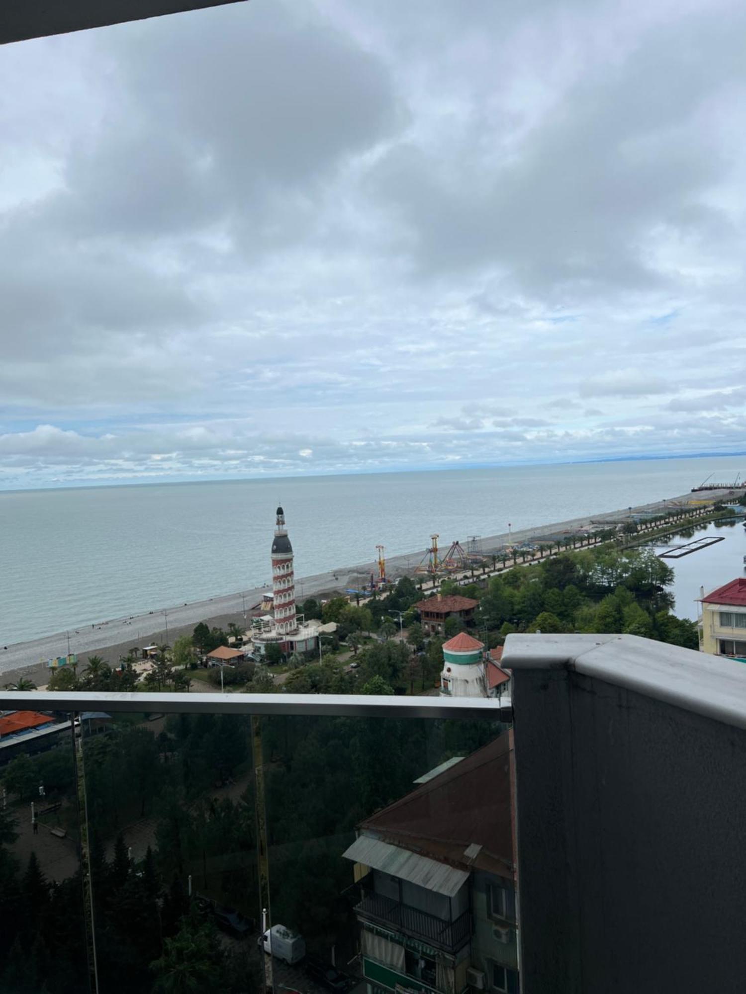 Orbi Sea Towers Batumi Apartment Екстериор снимка