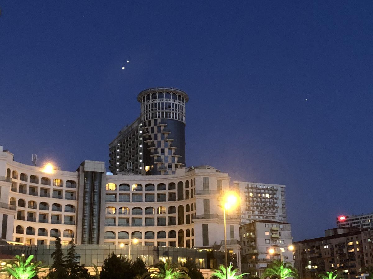 Orbi Sea Towers Batumi Apartment Екстериор снимка